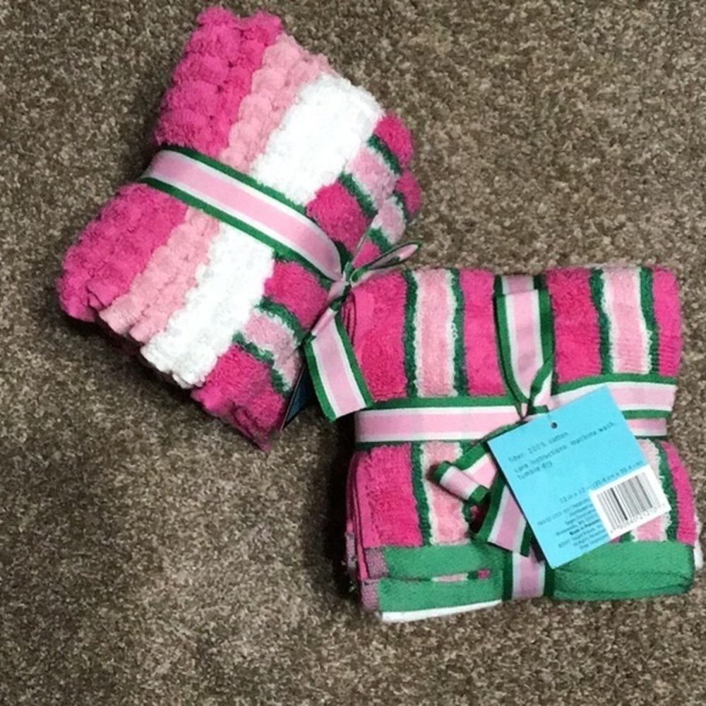 New 2 pks-8 count washcloths